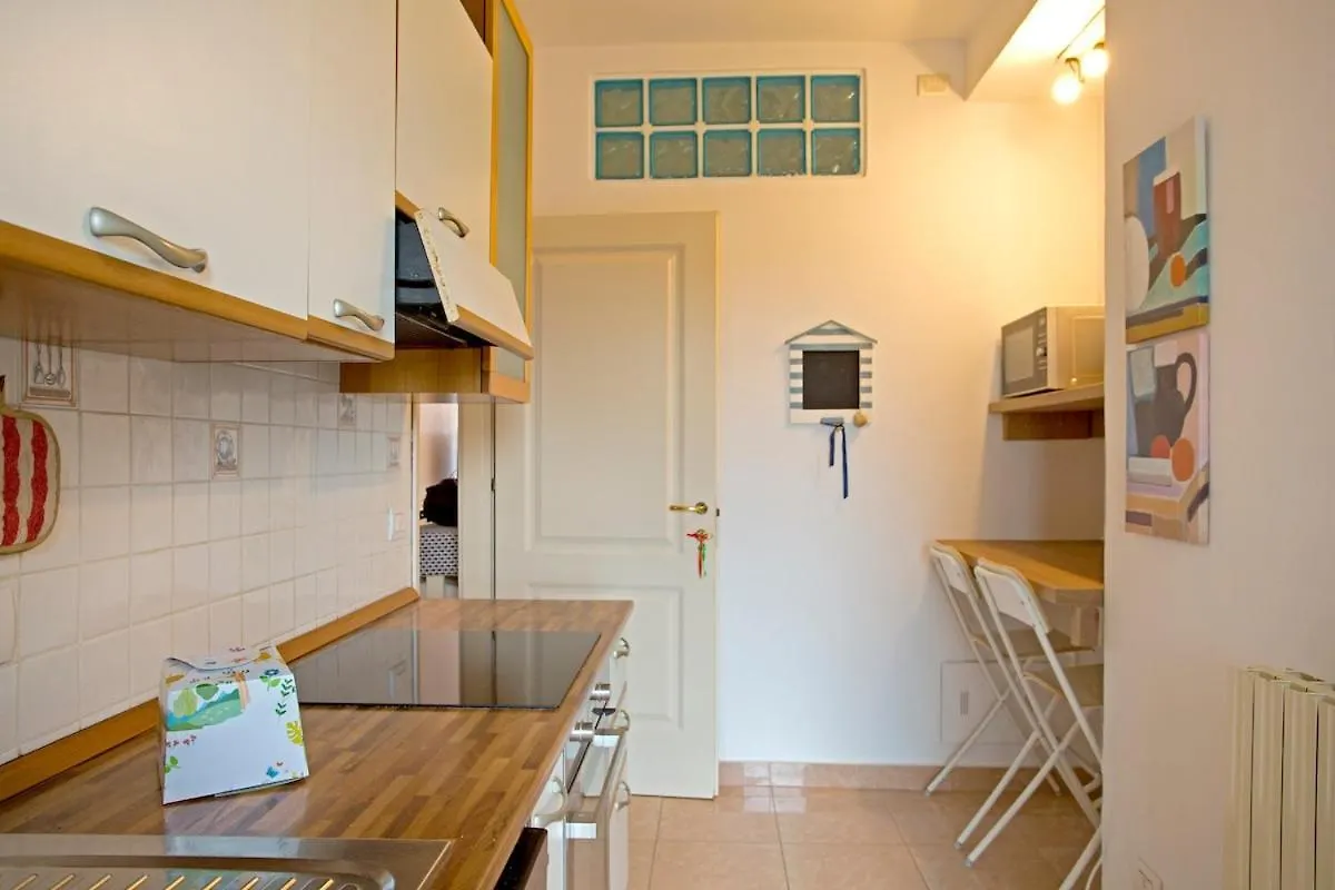 Casa Nica, Comfortable Flat Just 200 M From The Sea 利多迪卡马约雷