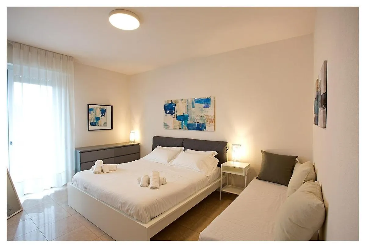 Casa Nica, Comfortable Flat Just 200 M From The Sea Lido di Camaiore