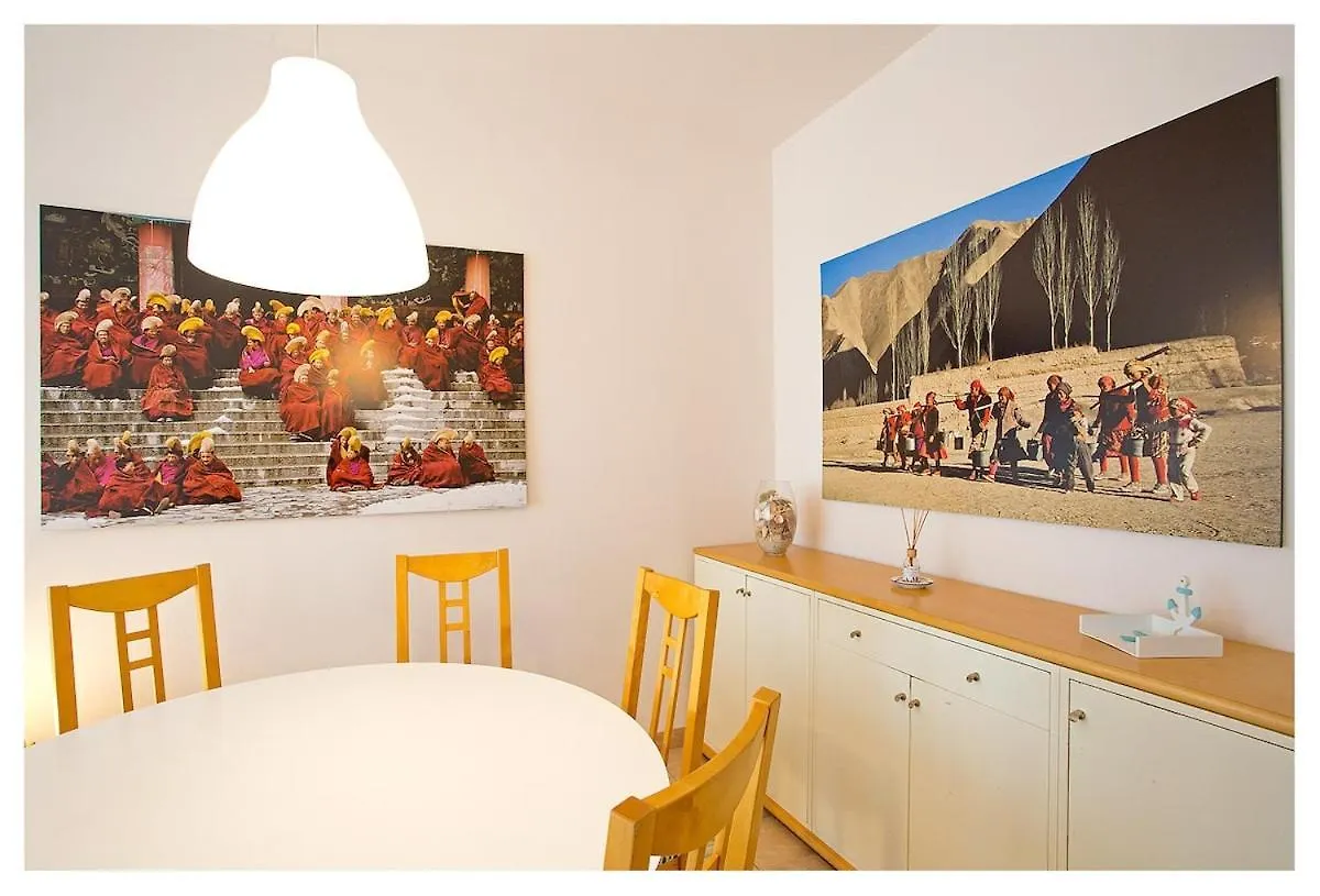 Casa Nica, Comfortable Flat Just 200 M From The Sea Lido di Camaiore