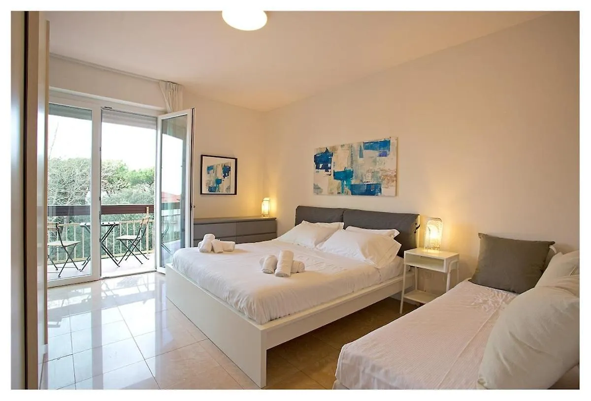 Casa Nica, Comfortable Flat Just 200 M From The Sea Lido di Camaiore Italy