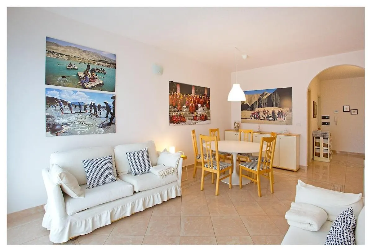 Casa Nica, Comfortable Flat Just 200 M From The Sea Lido di Camaiore 0*,