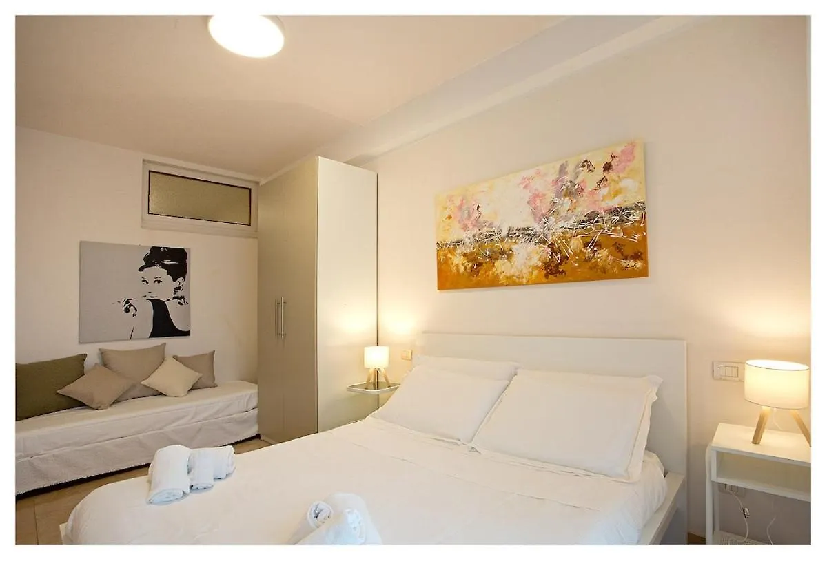 Apartment Casa Nica, Comfortable Flat Just 200 M From The Sea Lido di Camaiore