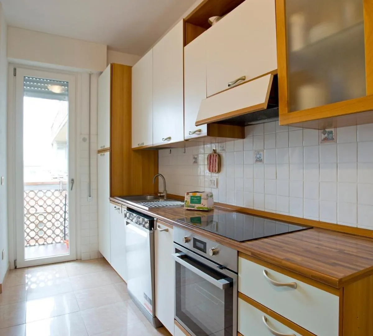 Casa Nica, Comfortable Flat Just 200 M From The Sea Lido di Camaiore Italy